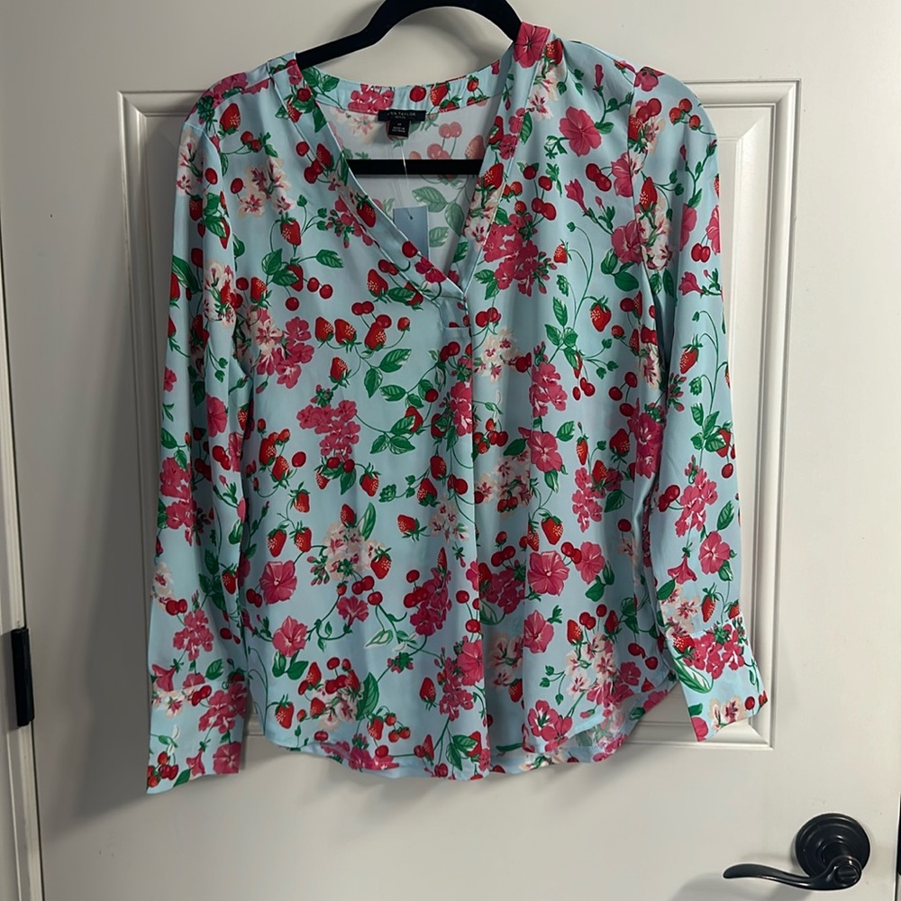 NWT SP Ann Taylor Woman’s Blouse